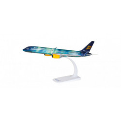 Boeing 757-200 ICELANDAIR ech 1/200