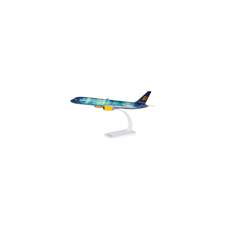 Boeing 757-200 ICELANDAIR ech 1/200